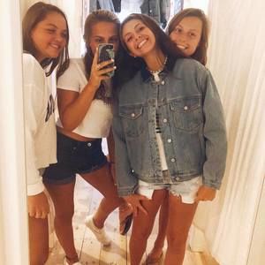 Meet your Posher, Victoria